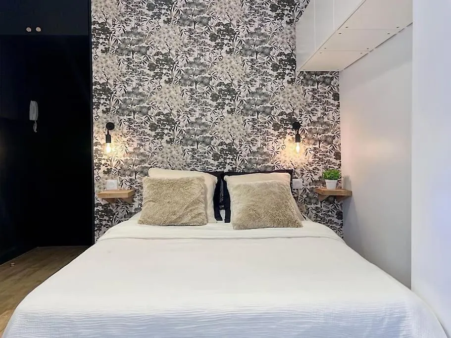 Fully Renovated For 2 *