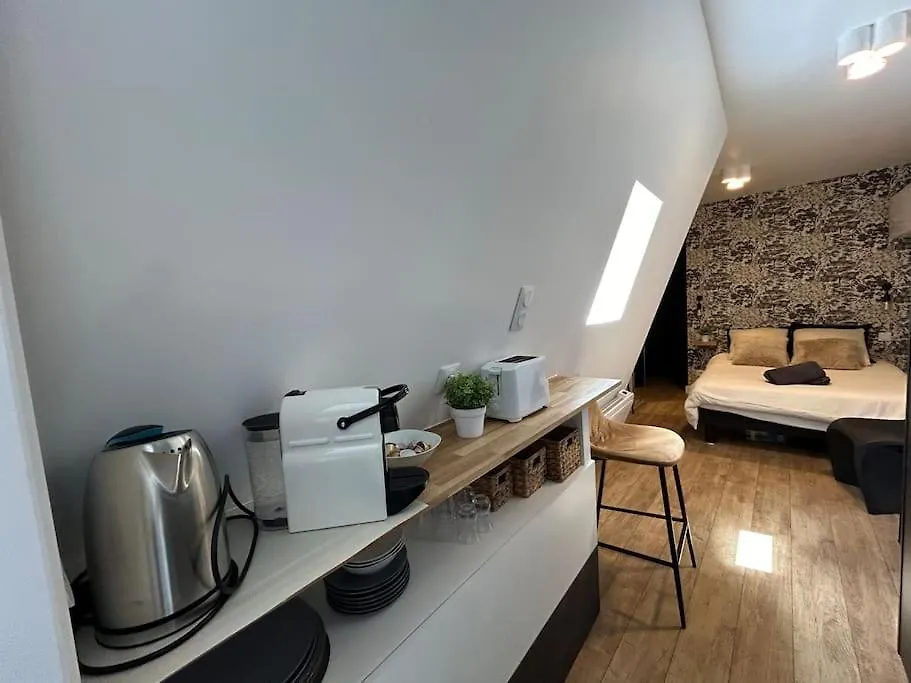 アパート Fully Renovated For 2
